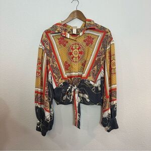 H&M Chain Print Tie Front Blouse 202